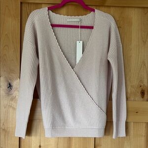 Women's V-Neck Cashmere Sweater in Light Pink